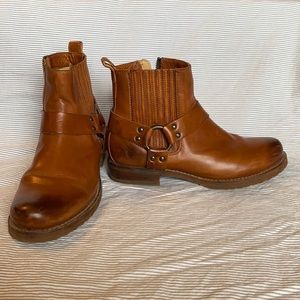 Frye Veronica harness boot, size 8